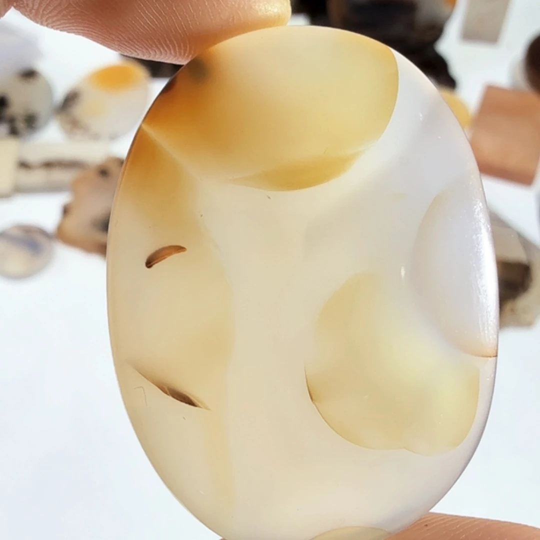 玛瑙/玉髓未镶嵌珠宝半成品