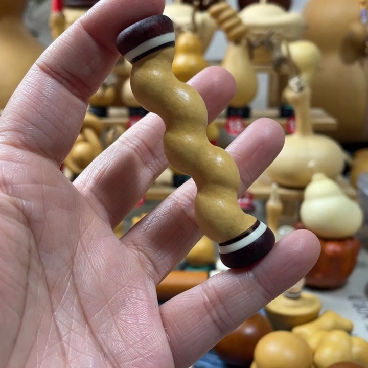 用***看55美好的一天从吃瓜开始啦