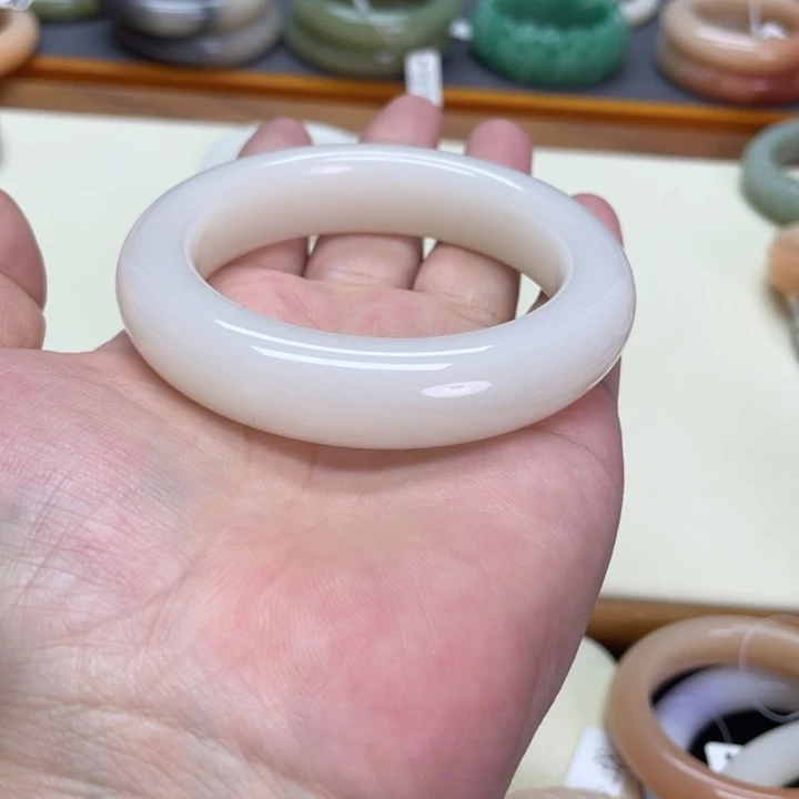 未镶嵌石英岩玉珠宝奇石e*