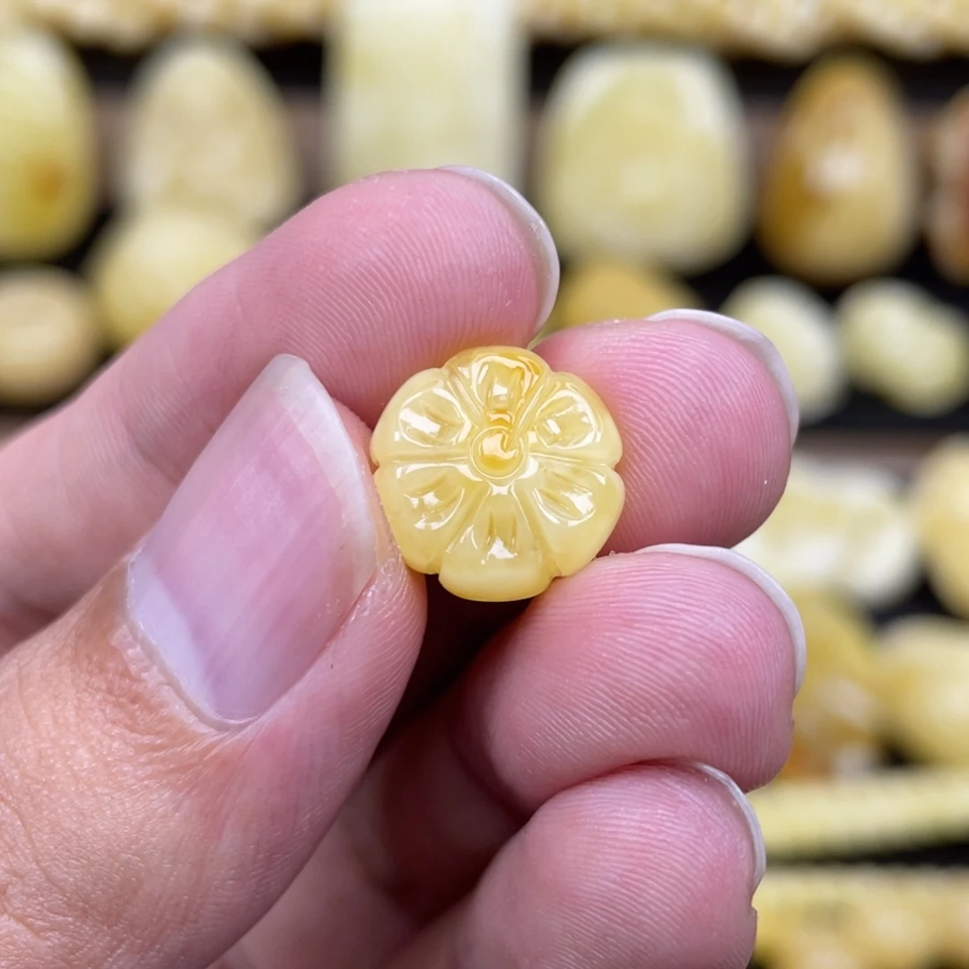 裸石琥珀未镶嵌琥珀蜜蜡