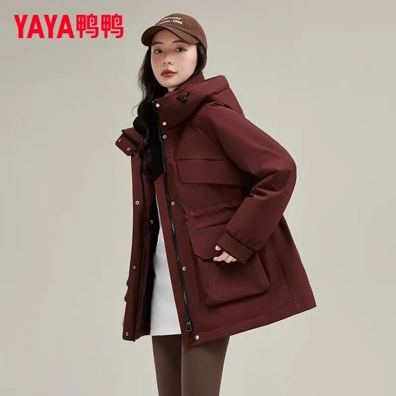 YAYA/鸭鸭连帽中长款女士情侣时尚保暖拉链女羽绒服YE4B616345L