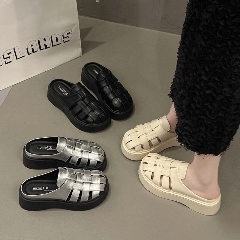 法式银色包头编织半拖鞋女外穿2025夏季新款镂空懒人一脚蹬穆勒鞋