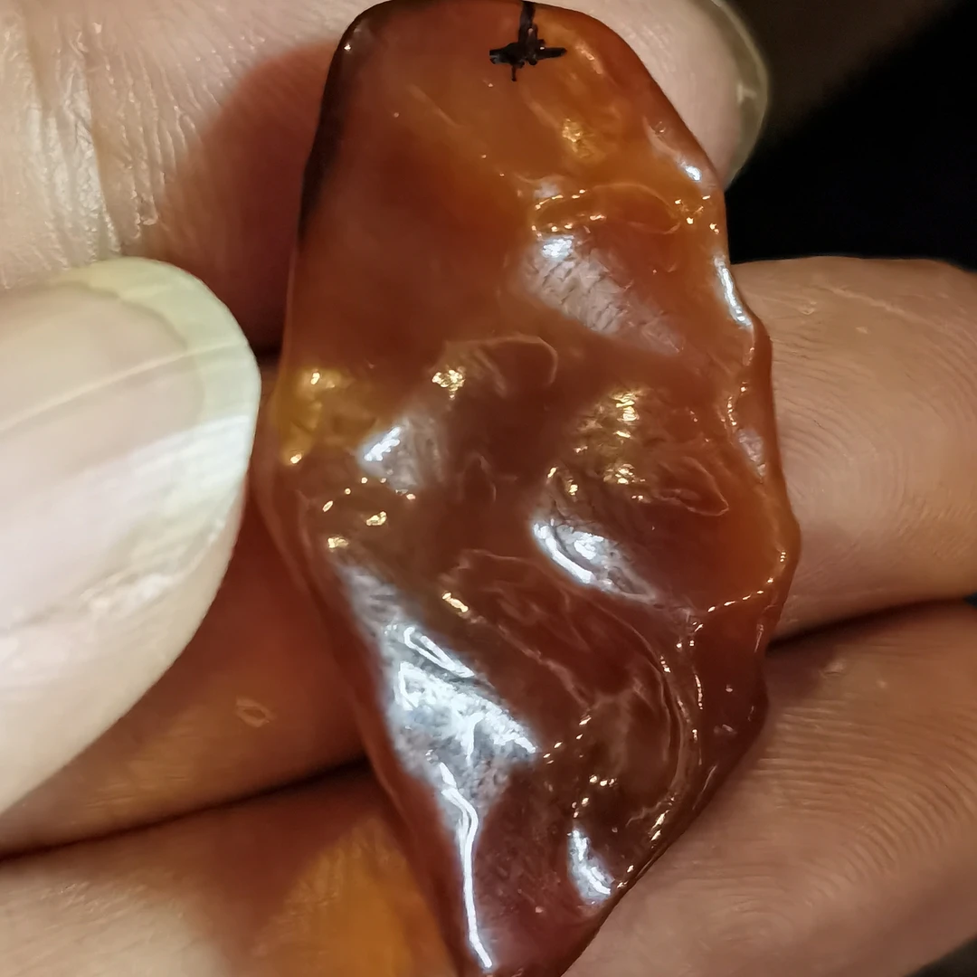 合一堂翡翠毛货定制展示：冰红随形挂件