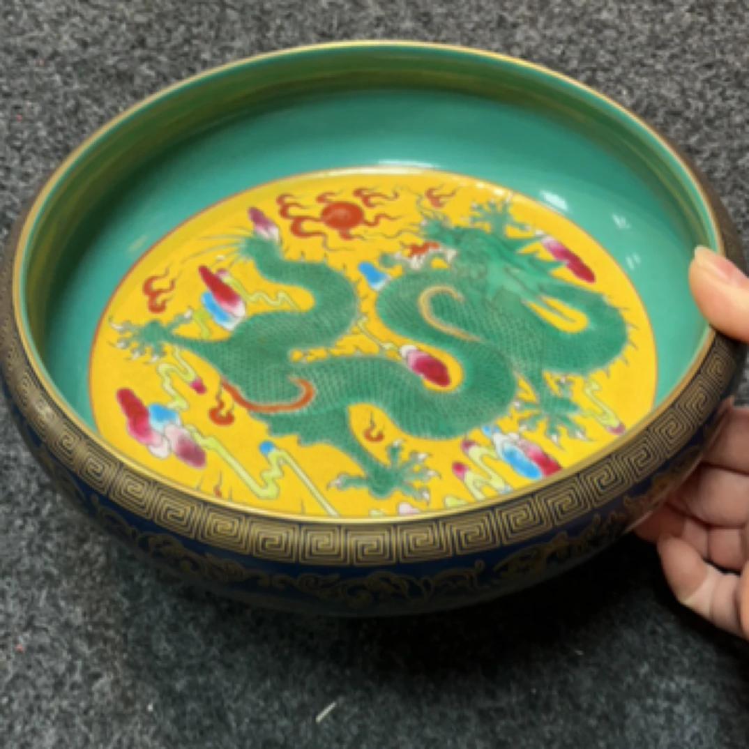 祭兰黄釉绿龙大笔洗