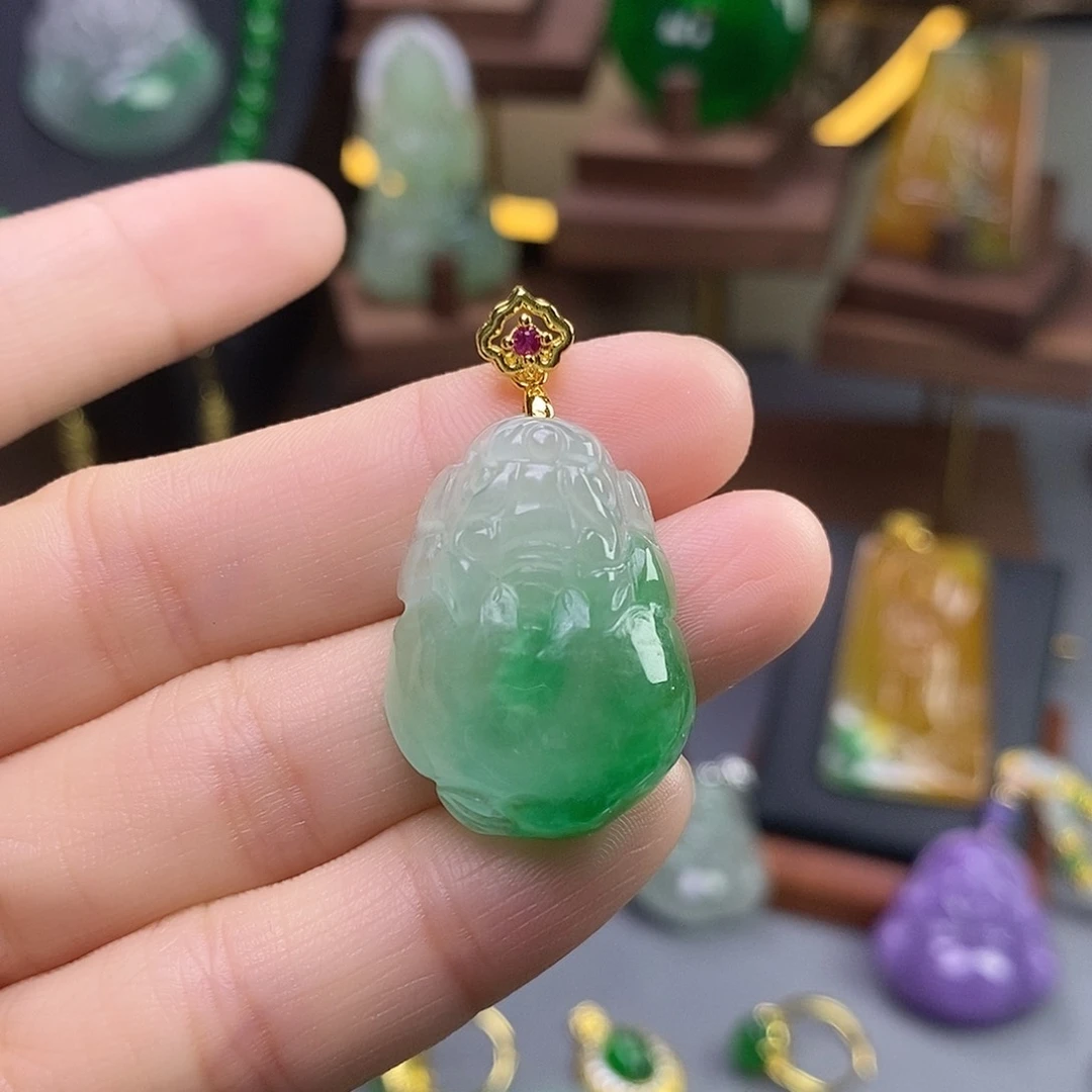 吊坠(赠链)未镶嵌翡翠