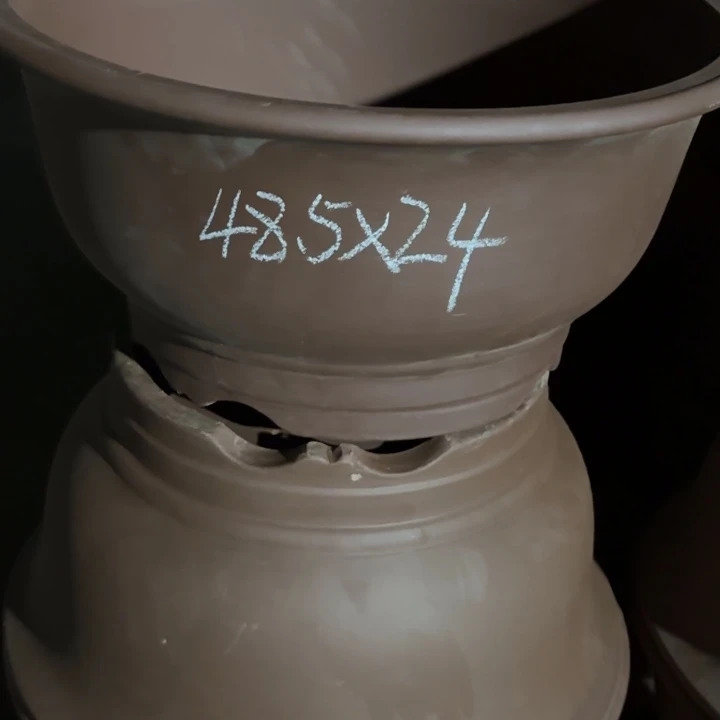 紫砂花盆160-2。 48.5-24。