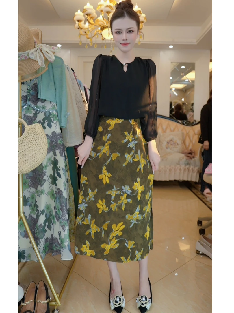 连衣裙女2025春夏新款气质减龄妈妈假两件裙子D3104