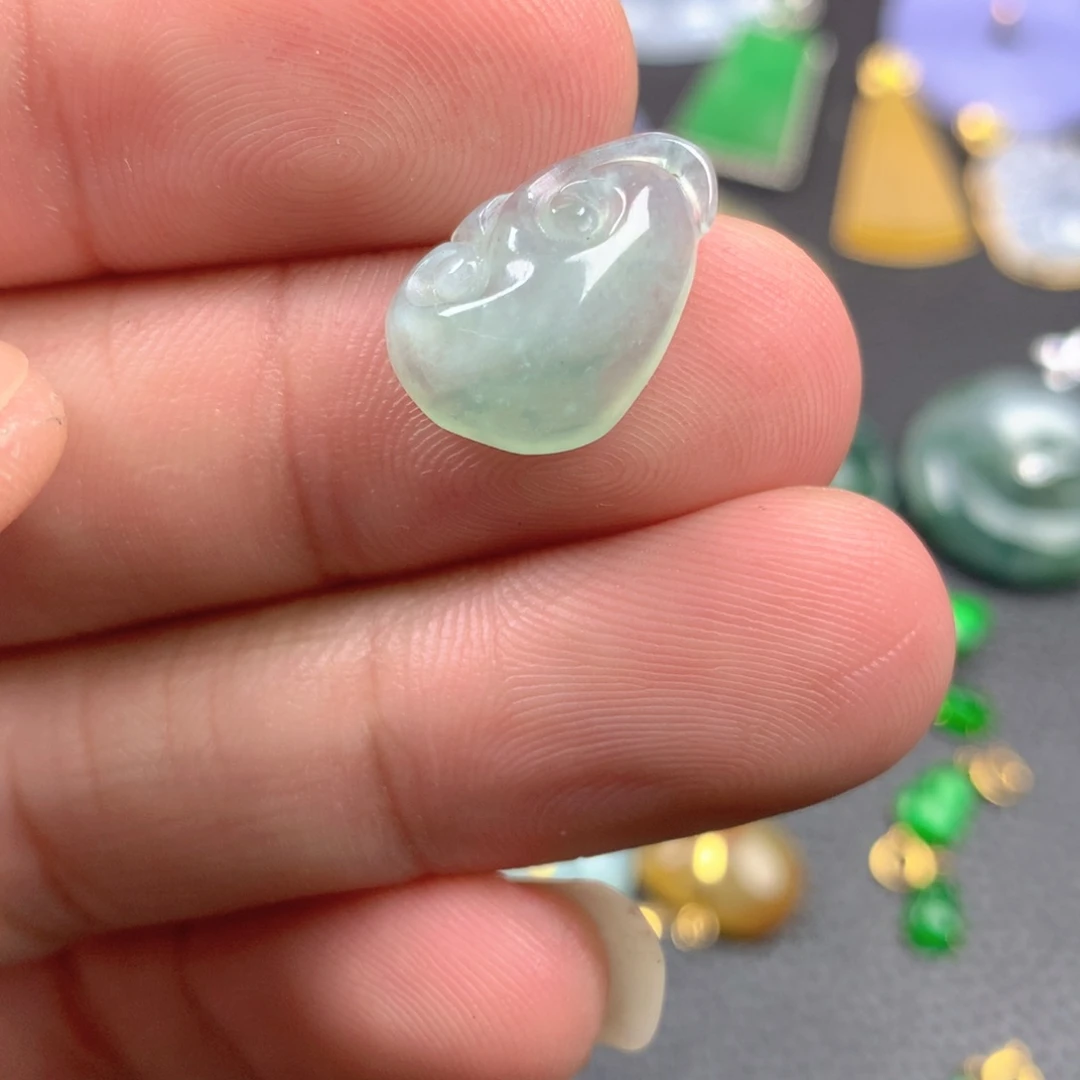 【闪购商品】颈饰未镶嵌翡翠翡翠