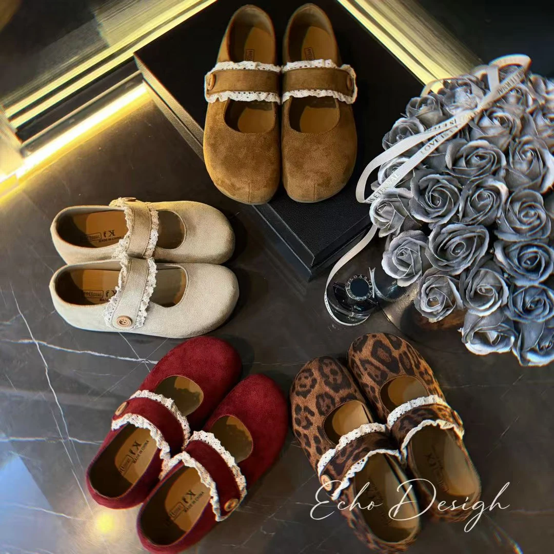 2025秋季新款超火百搭显白蕾丝边纽扣魔术贴厚底玛丽珍勃肯单鞋女