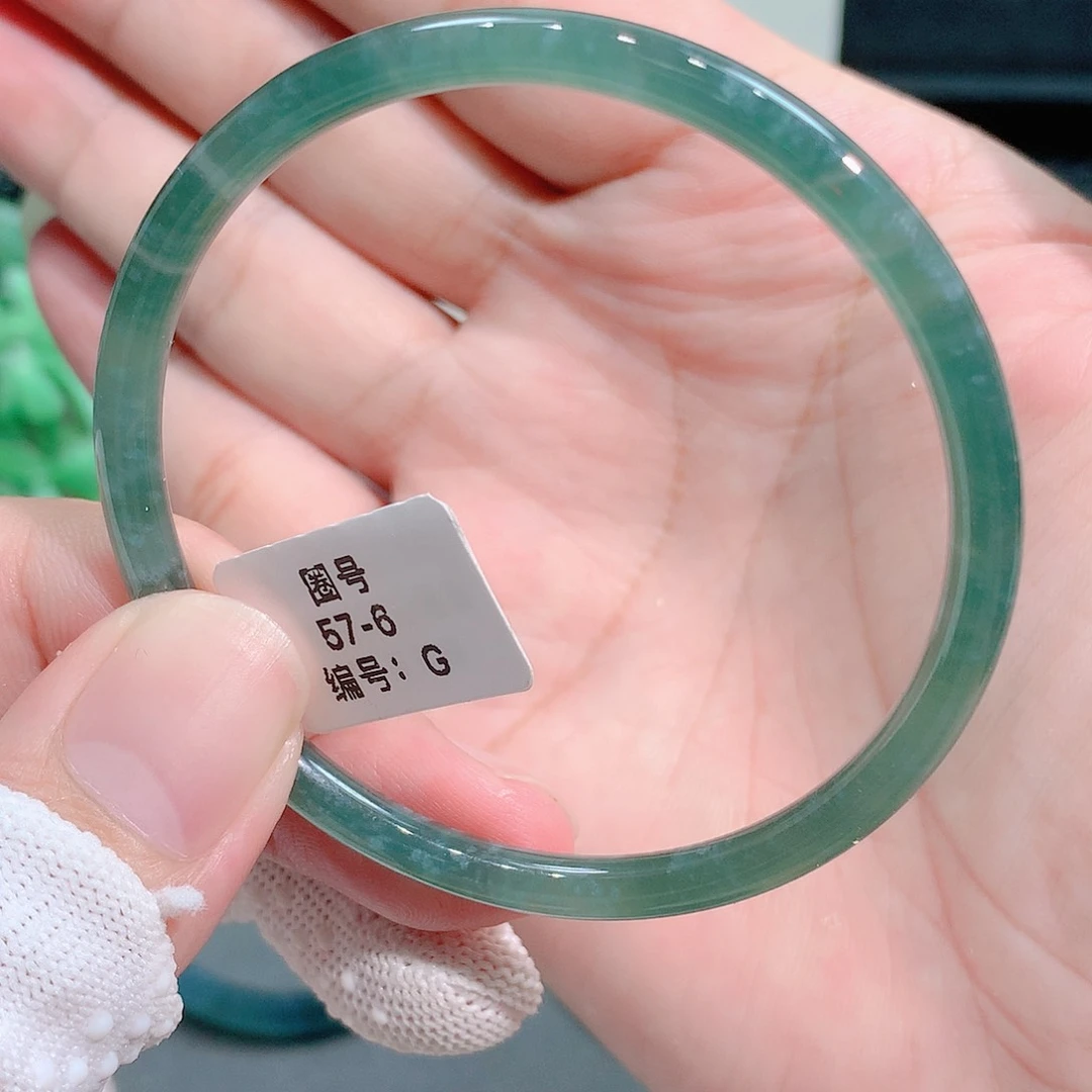 翡翠手镯未镶嵌手镯57圈口