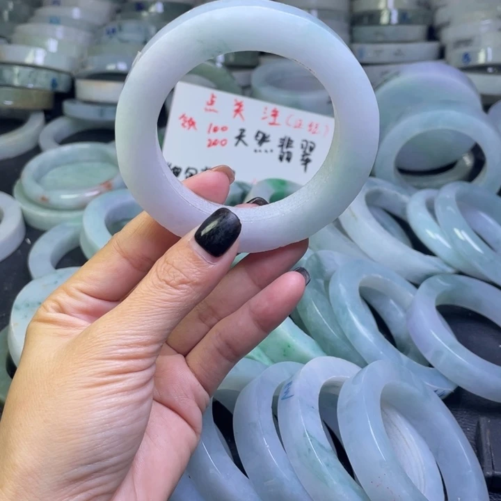 定制翡翠未镶嵌落***）