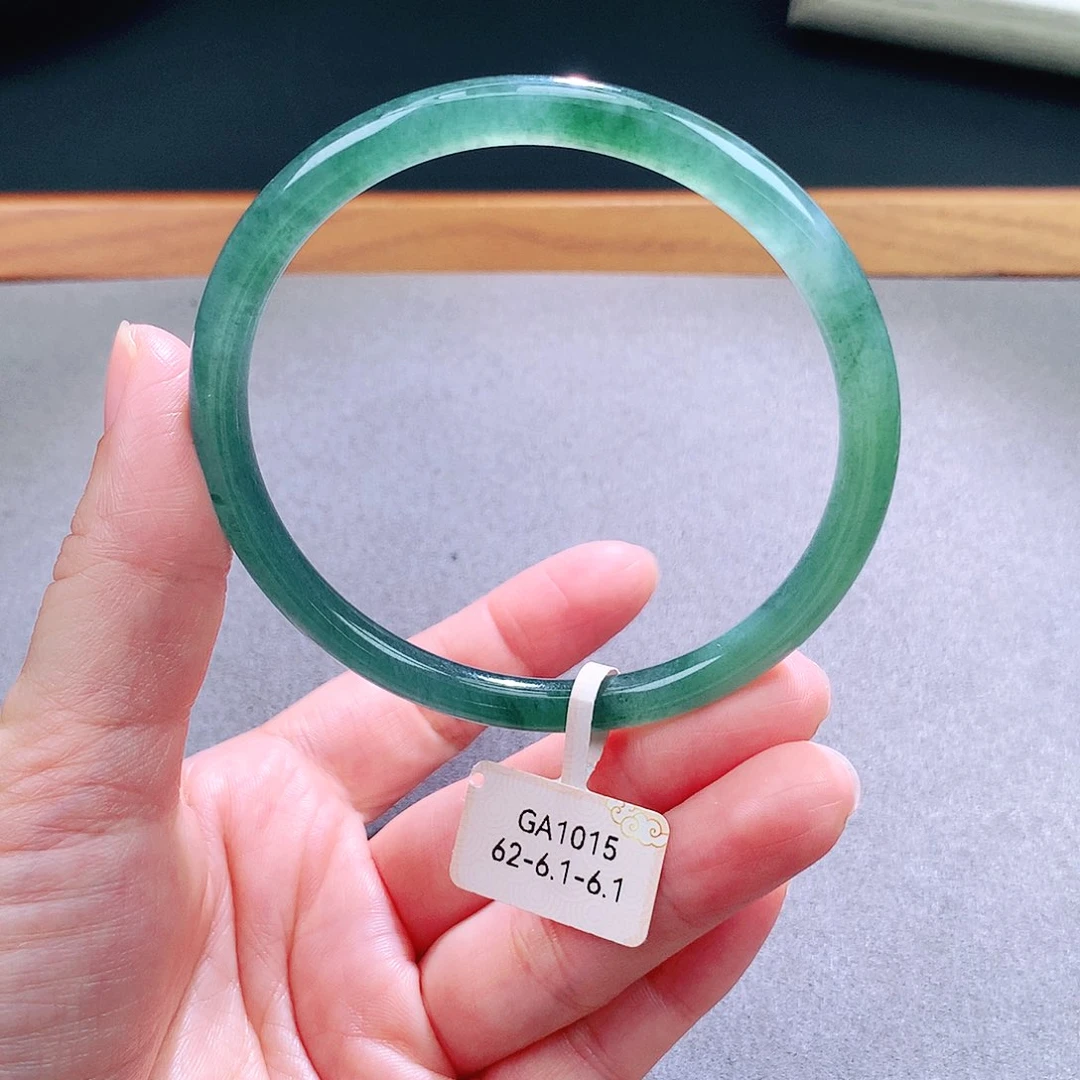 翡翠未镶嵌手镯天然翡翠手镯a货