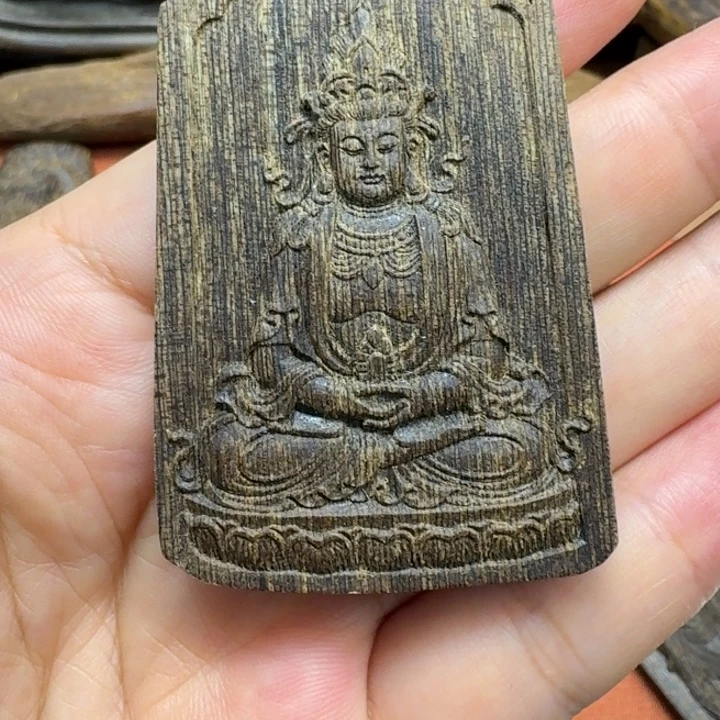 大叶紫檀（黑酸枝木类）
