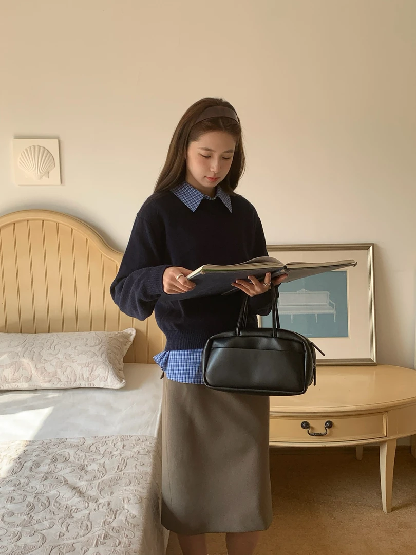 2377 圆领毛衣  vvs