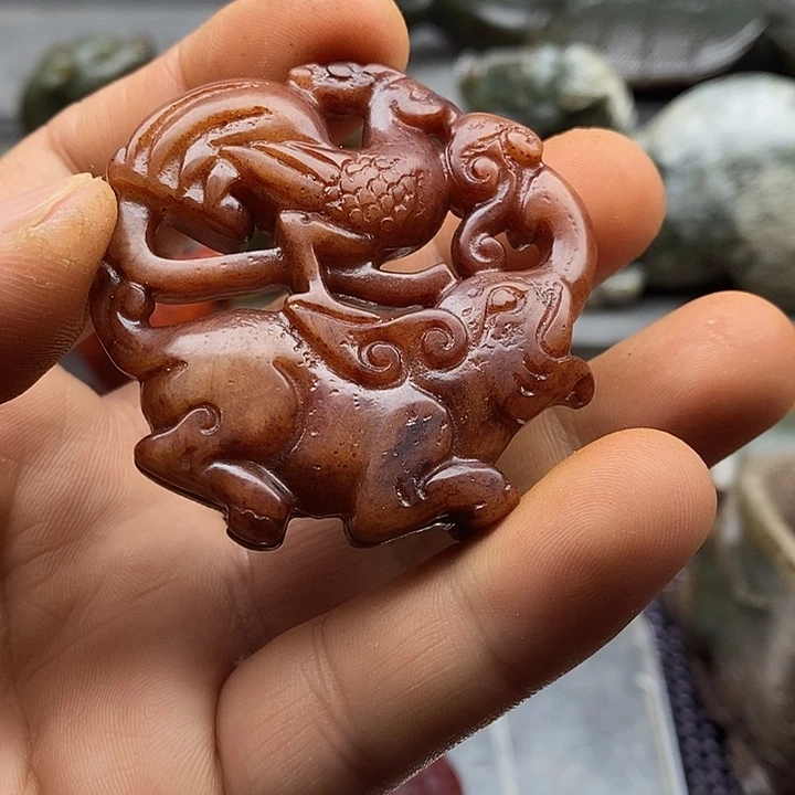 未镶嵌蛇纹石玉颈饰