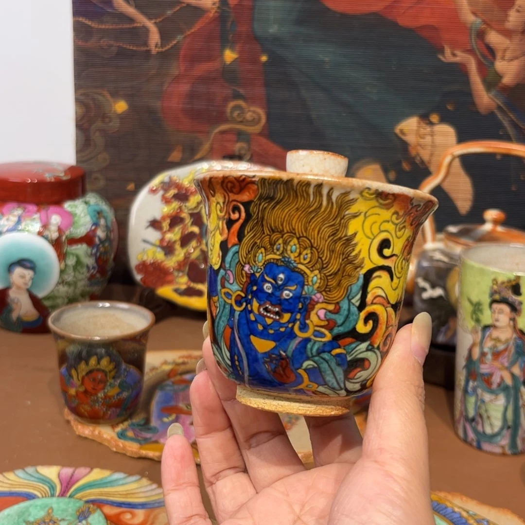 手工手绘金刚手菩萨盖碗