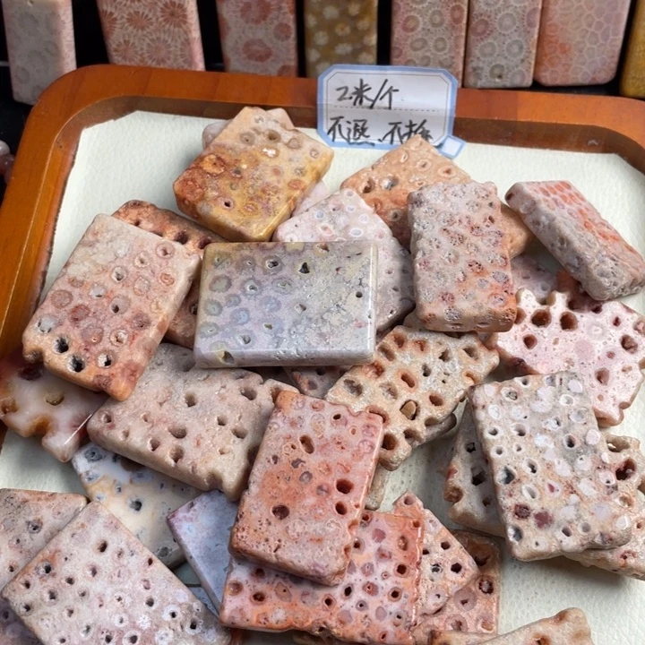 合金颈饰硅化玉良**院134