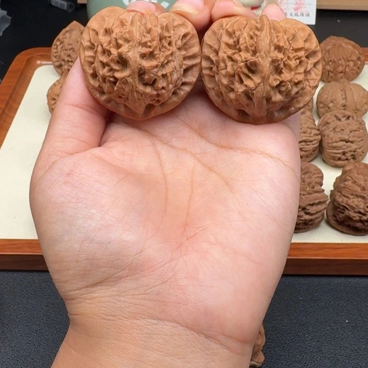 文玩核桃把件宫灯43微修