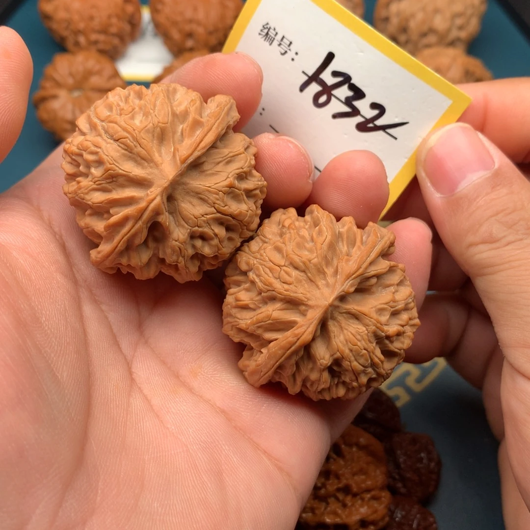 崔***鹏文玩核桃把件44苹果1832