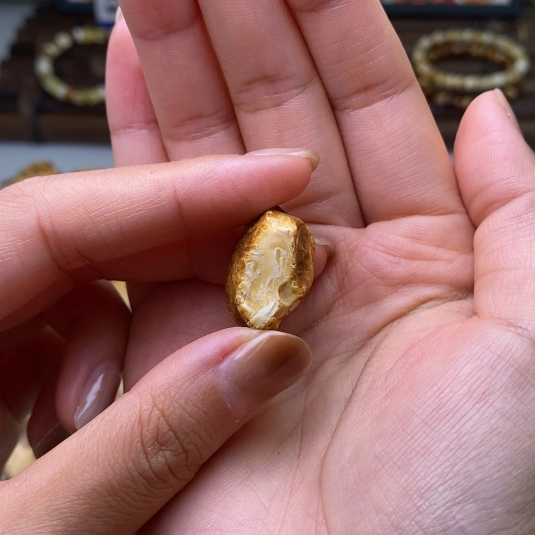 定制琥珀天然蜜蜡