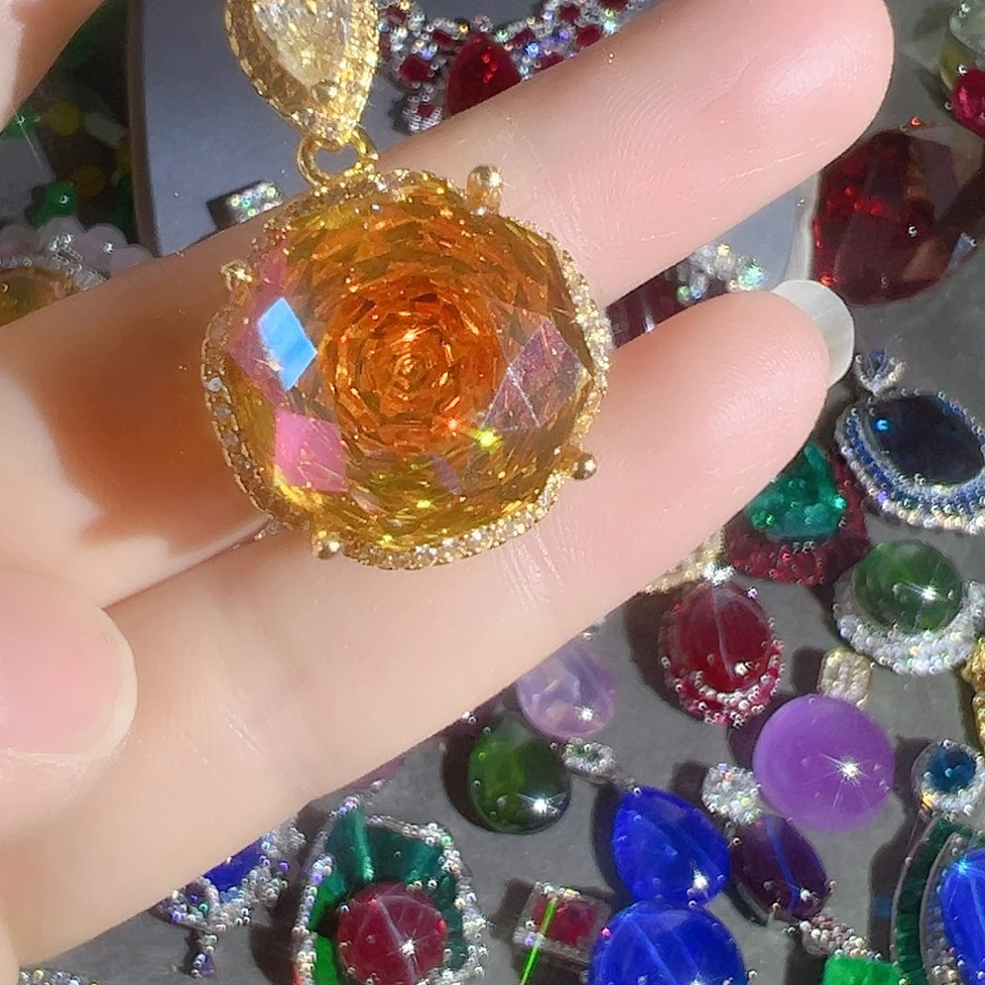 花岗石钨合金红色蓝色吊坠