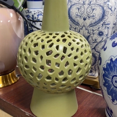 瓶微瑕瓷片。。。。。。。。。。。。。。。。。。。