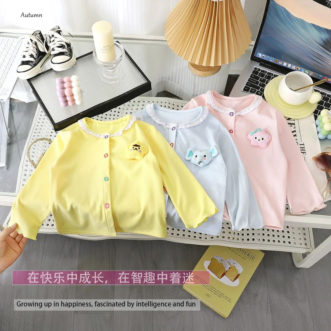 新款百搭圆领慕斯上衣女童春秋儿立体装饰花边长袖洋气彩扣开衫