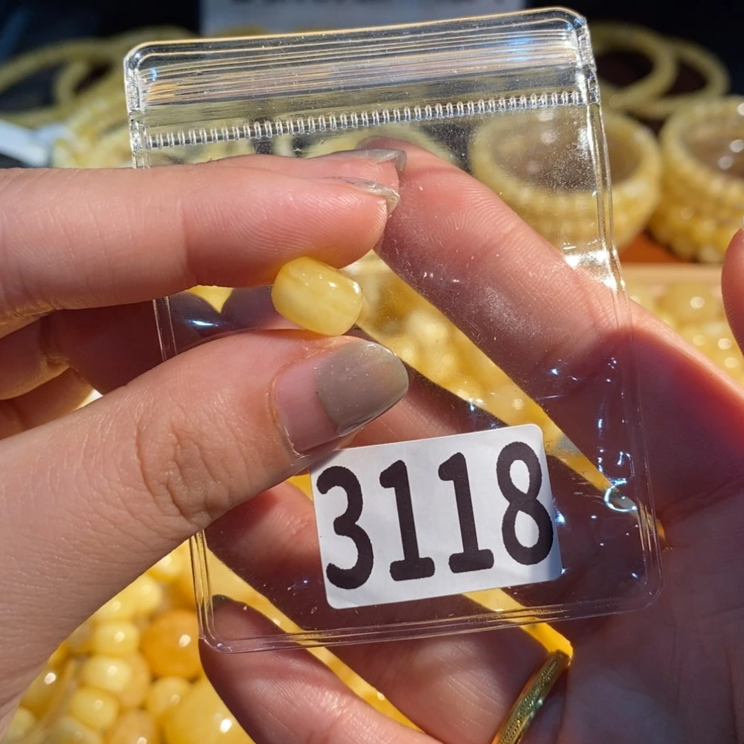 未镶嵌琥珀珠宝奇石3118