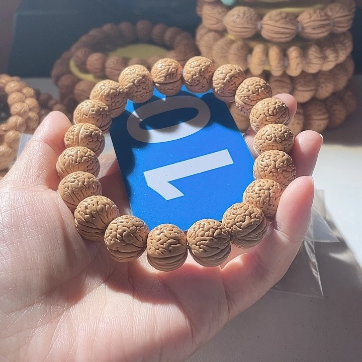 唐***弟吊坠桃核桃核手串玲珑塔10