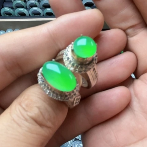 未镶嵌定制翡翠蛋面