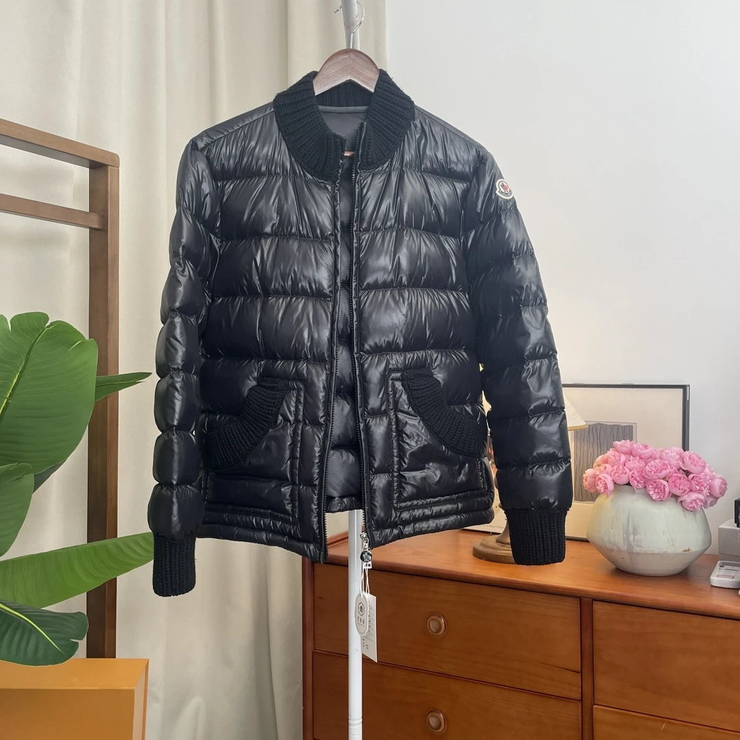 99新 MONCLER 青奢荟/2码/蒙口黑拼针织气质短款经典羽绒服/69865