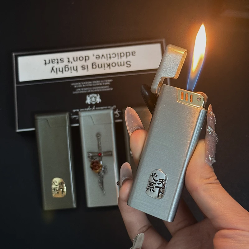 心系天下原创设计砂轮卡片打火机小巧便携玫瑰十字架克罗朋克风格