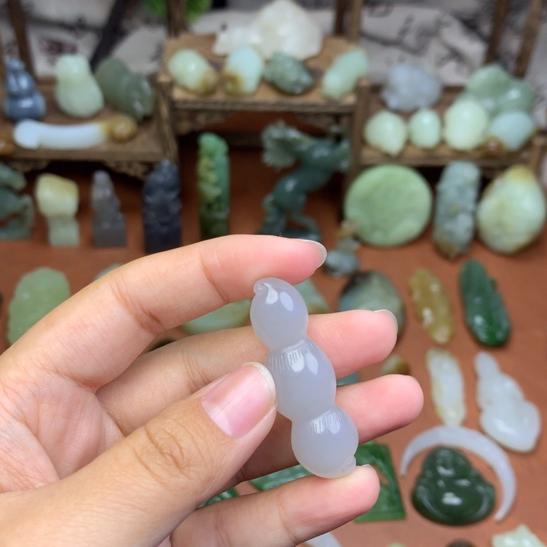 和田玉未镶嵌挂件