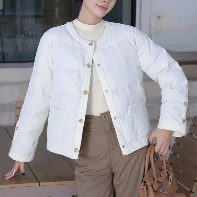 波司登智慧乐园断码联名羽绒服女冬季女新款鸭绒小香风外套女士仿