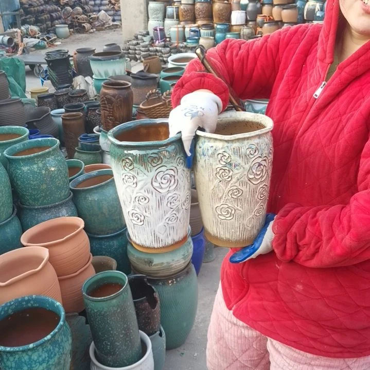 红陶口16高24两个盆