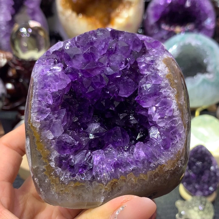 水晶大型摆件（非配饰）未镶嵌