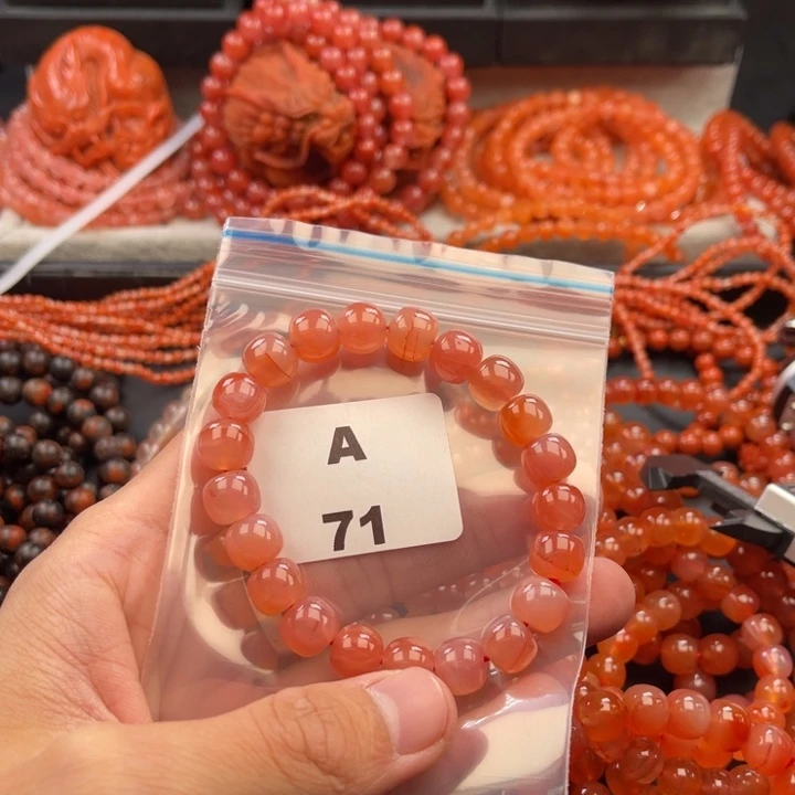 南红玛瑙未镶嵌多样性发货默认微瑕称重10mm