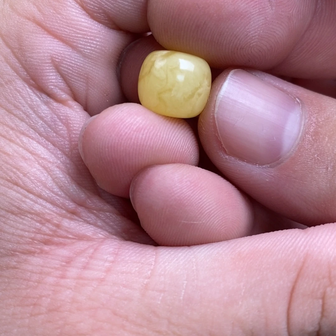 f****蜜蜡未镶嵌裸石配饰