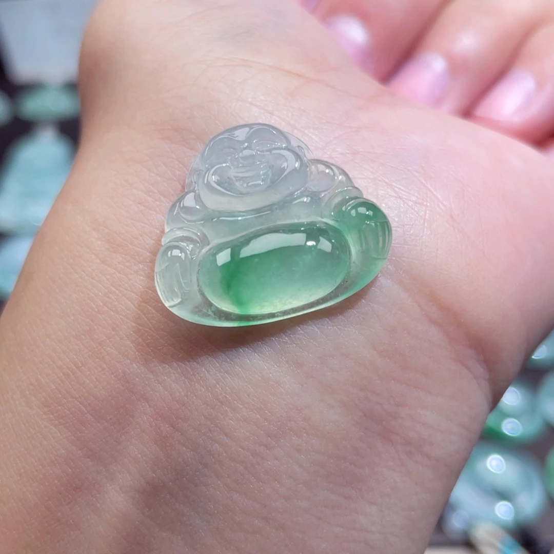 颈饰未镶嵌翡翠佛公