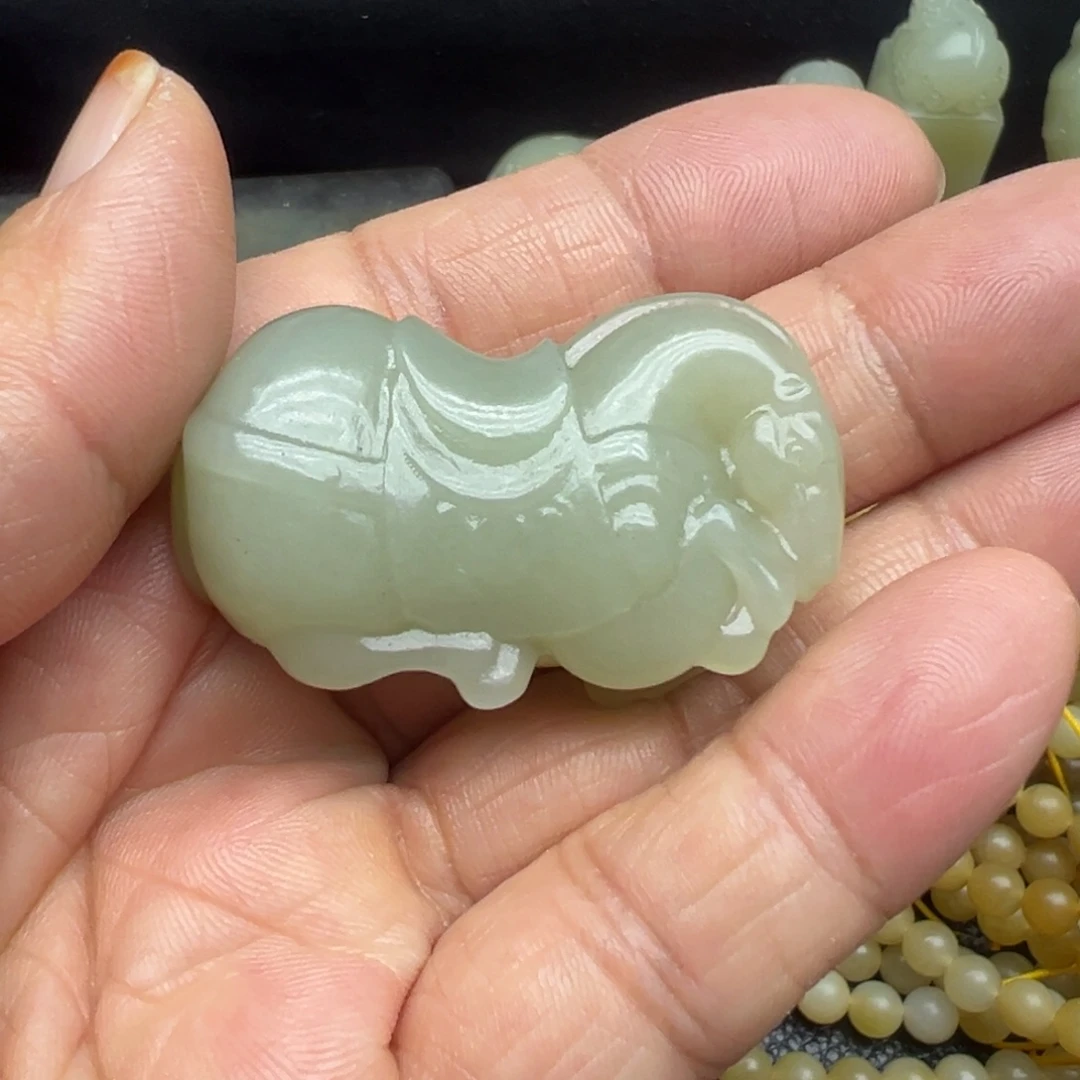 和田玉（糖玉）未镶嵌吊坠(不含链)