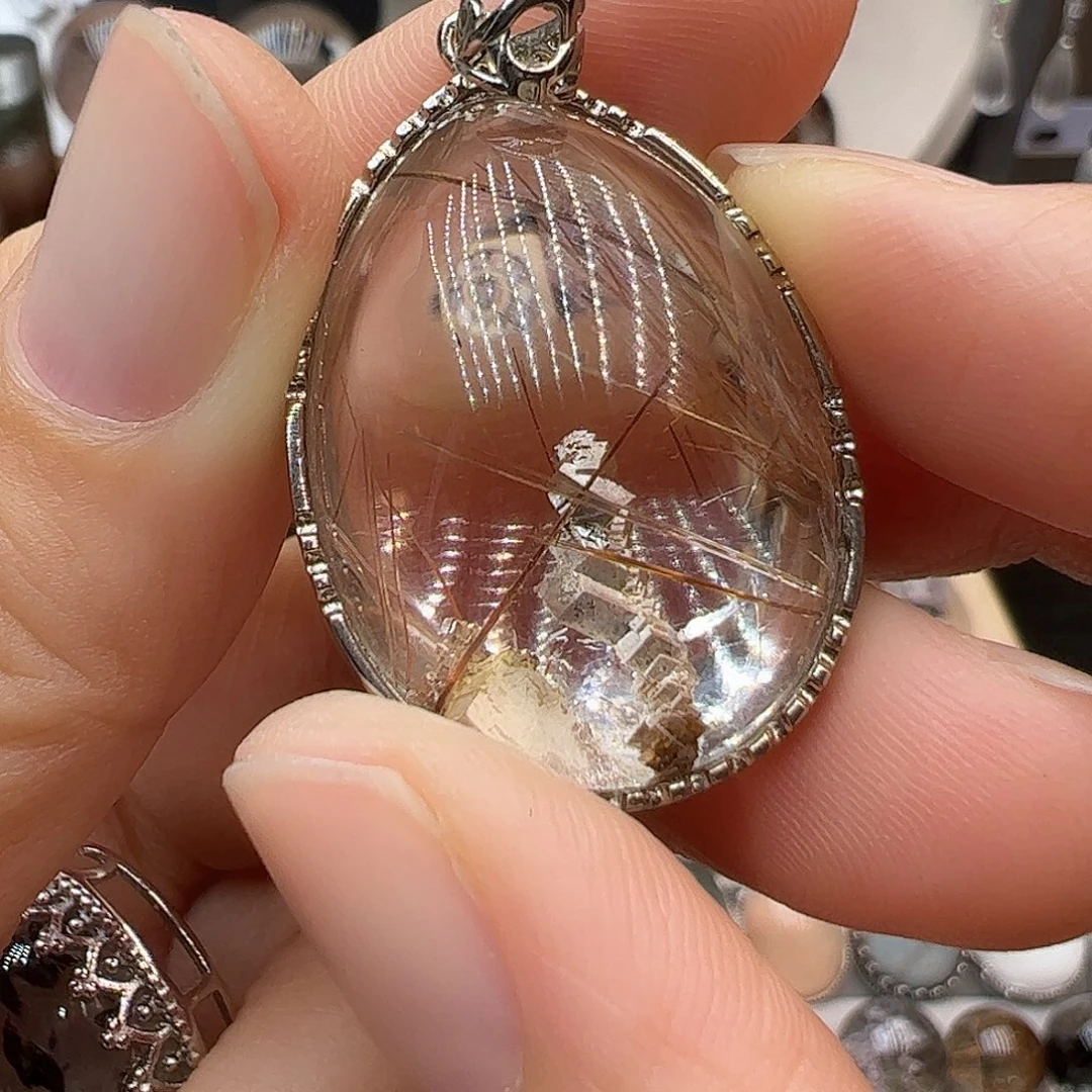 银S925镶嵌项链托帕石香****?