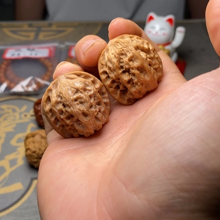 文玩核桃野狼文玩