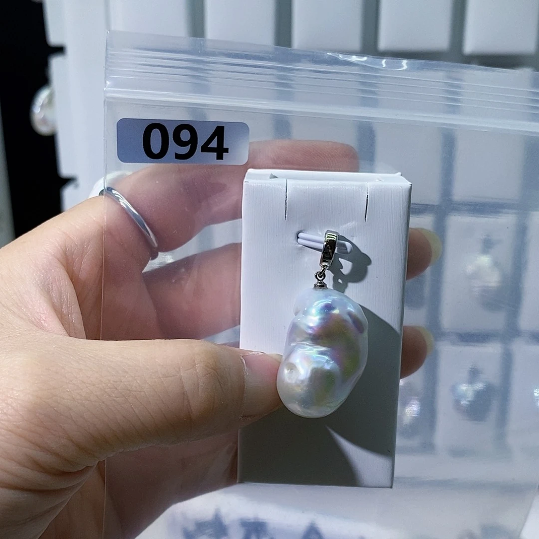 淡水珍珠合金颈饰