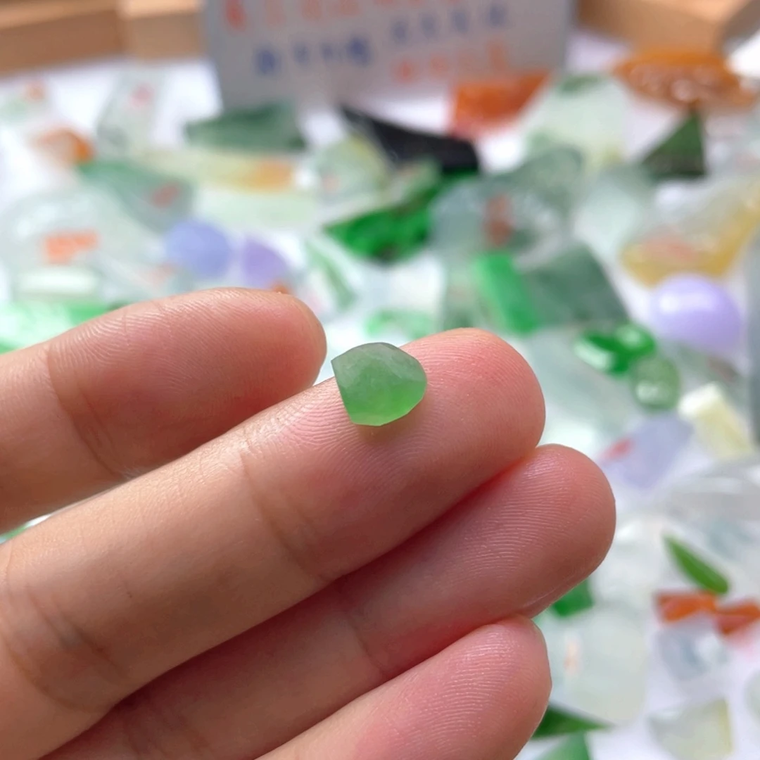 定制翡翠未镶嵌天然缅甸翡翠