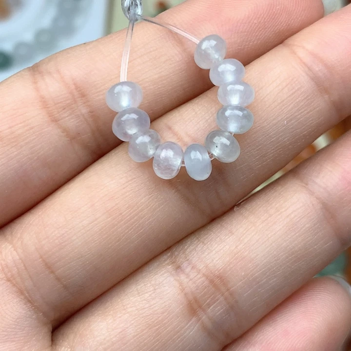 颈饰未镶嵌翡翠卡5鼓珠