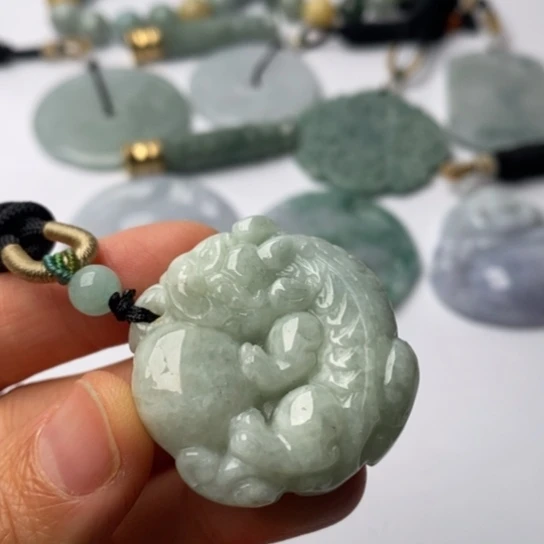 翡翠未镶嵌挂件翡翠