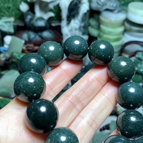 未镶嵌和田玉（糖玉）珠宝半成品