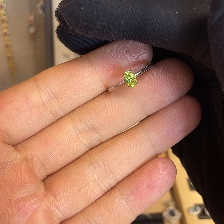 橄榄石戒指银S925镶嵌