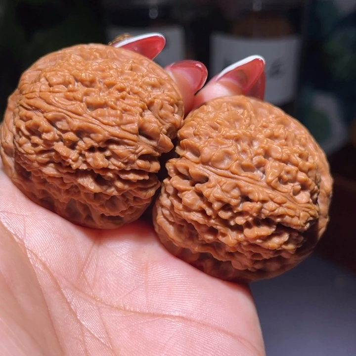 狼***仇文玩核桃吊坠            44