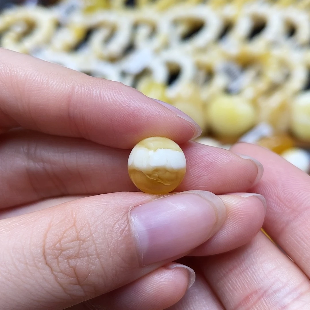 未镶嵌蜜蜡裸石圆珠11mm